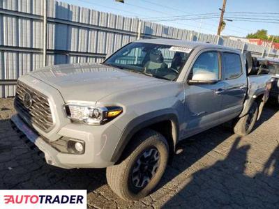 Toyota Tacoma 3.0 benzyna 2021r. (COLTON)