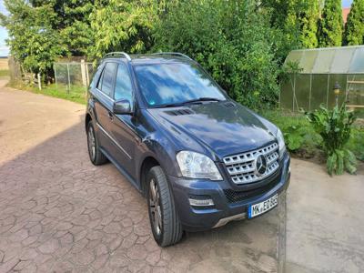 Używane Mercedes-Benz ML - 65 000 PLN, 201 000 km, 2010