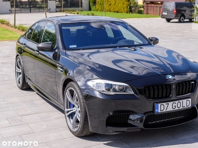 BMW M5 Standard