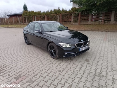 BMW Seria 3 320i GPF xDrive