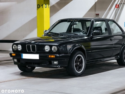 BMW Seria 3 325i