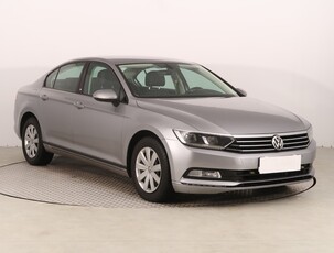 Volkswagen Passat B8 , Salon Polska, Skóra, Navi, Klimatronic, Tempomat,