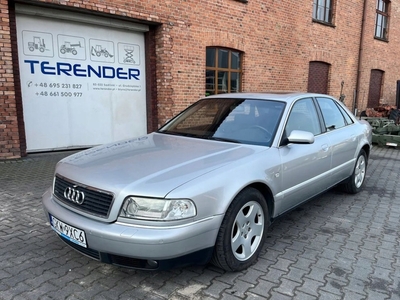 Audi A8 D2 Sedan 3.3 TDI 225KM 2002