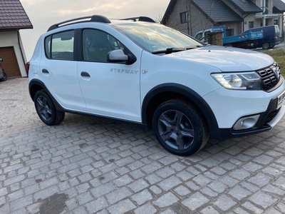 Dacia Sandero II Hatchback 5d Facelifting 0.9 TCe 90KM 2017