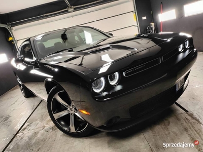 DODGE CHALLENGER_Xenon_Skóra _Klima_Felga_NAVI_Kamera