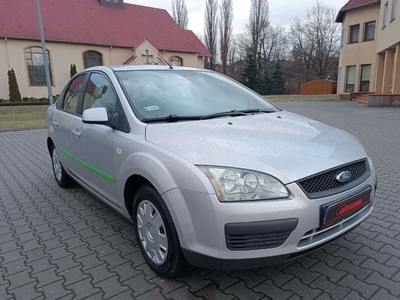 Ford Focus II Sedan 1.6 Duratec 100KM 2006