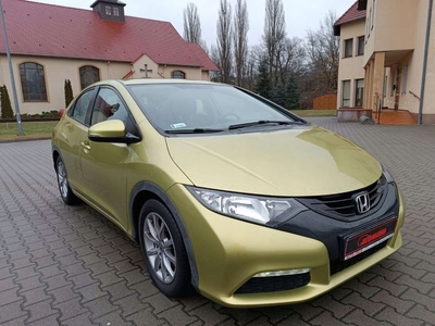 Honda Civic IX Hatchback 5d 1.4 i-VTEC 100KM 2013