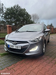 Hyundai I30 blue 1.6 CRDi Style