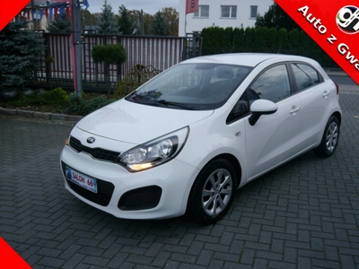 Kia Rio III Hatchback 3d Facelifting 1.4 DOHC CVVT 109KM 2016