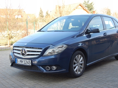 Mercedes Klasa B W246 Sports Tourer 180 BlueEFFICIENCY 122KM 2012