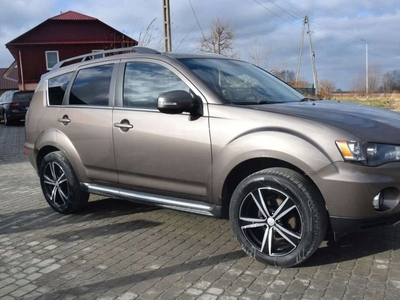 Mitsubishi Outlander II 2.0 MIVEC 147KM 2011