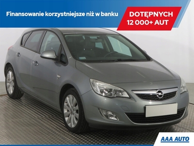 Opel Astra J Hatchback 5d 1.4 Turbo ECOTEC 140KM 2012