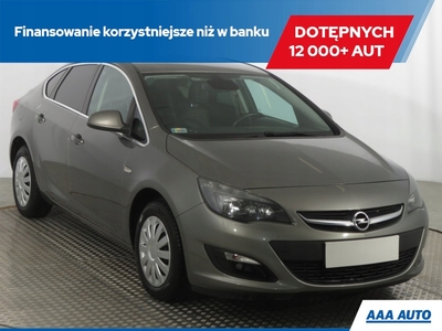 Opel Astra J Sedan 1.4 Turbo ECOTEC 140KM 2016