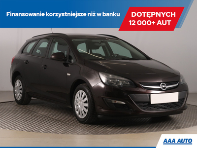 Opel Astra J Sports Tourer Facelifting 1.6 Twinport ECOTEC 115KM 2014