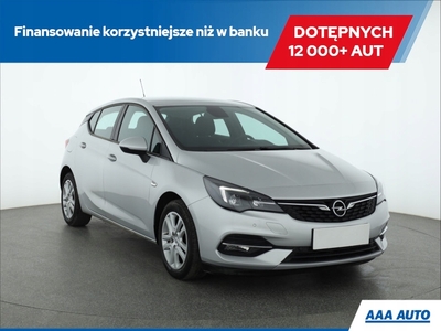 Opel Astra K Hatchback Facelifting 1.2 Turbo 110KM 2020