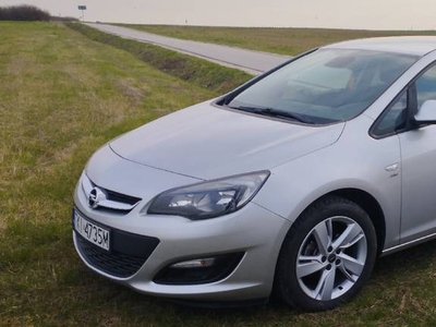 Opel astra sedan