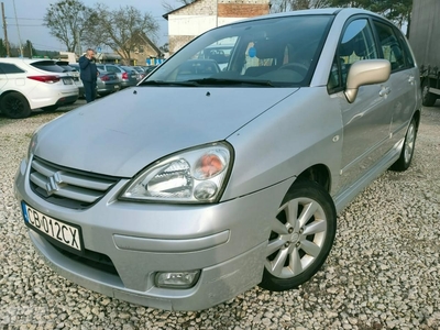 Suzuki Liana 