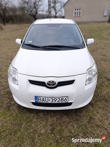 Toyota Auris 2007 1,6 benzyna, hatchback.