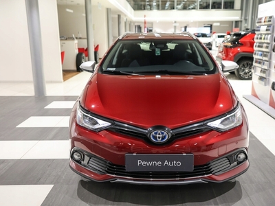 Toyota Auris II Touring Sports Facelifting 1.8 Hybrid 136KM 2018