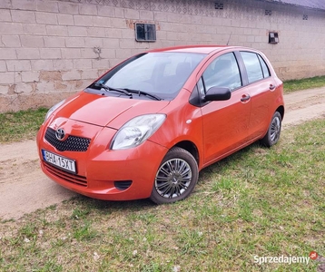 TOYOTA YARIS 1.0 benzyna