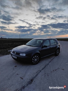 Volkswagen Golf IV 1.6 101KM