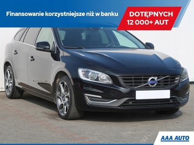 Volvo V60 I Kombi Facelifting 2.0 D2 DRIVE-E 120KM 2016