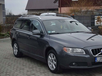 Volvo V70 III Kombi 2.4 D5 215KM 2011