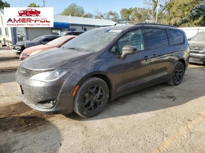 Chrysler Pacifica II 2020