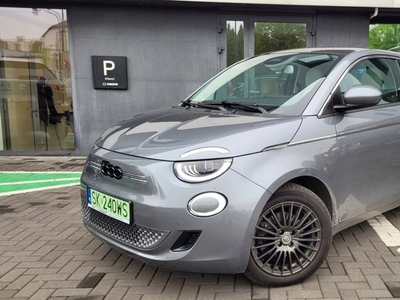 Fiat 500 II Hatchback Electric 37 kW 118KM 2022