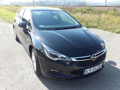 Opel Astra K Enjoy 1399cm3 , 100 KM , Czarny , pierwszy właściciel