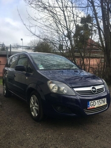 Opel Zafira B 1,7 CDTI 2011 r. diesel 110KM 7-osobowa