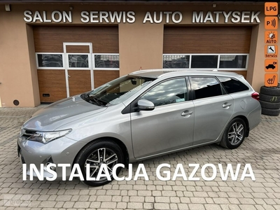 Toyota Auris II 1,6 132KM + LPG Klimatronik Kamera 2xPDC Koła lato/ziam