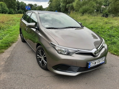 Toyota Auris II w stanie idealnym