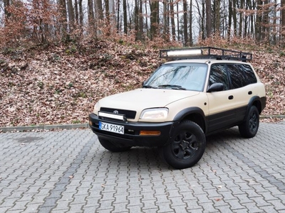 Toyota RAV4 2.0 benz + gaz LPG, off-road