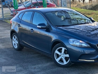 Volvo V40 II