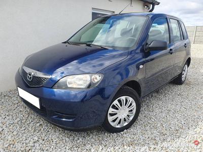 ŚLICZNA MAZDA 2 1.4 BENZYNA BOGATSZA WERSJA ZADBANA 2005r