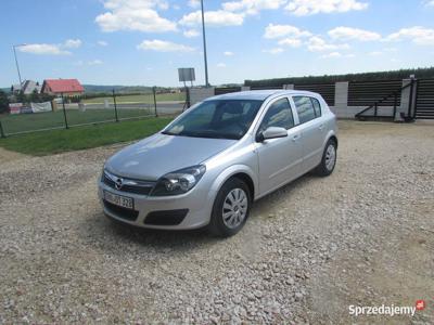 OPEL ASTRA * BEZWYPADKOWY * KLIMATYZACJA * KOMPUTER *