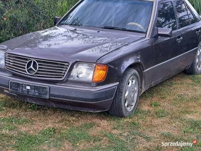 MERCEDES W 124 2.6 bezyna 1992r