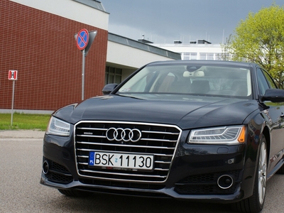 Audi A8 D4 Sedan Facelifting 4.0 TFSI 435KM 2015