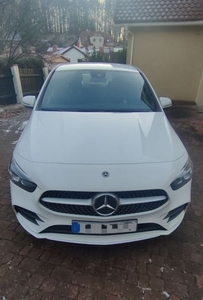 Mercedes Klasa B plug in hybryda AMG hak