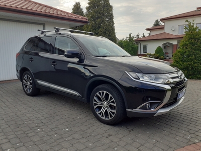 Mitsubishi Outlander III SUV Facelifting 2015 2.0 MIVEC 150KM 2016