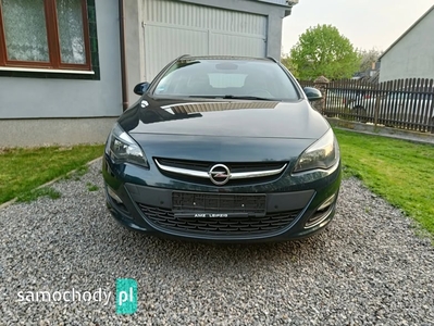 Opel Astra J