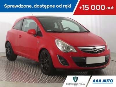 Opel Corsa D Hatchback 1.2 Twinport ECOTEC 85KM 2011