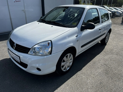 Renault Clio III Hatchback 3d Phase II 1.2 16v 75KM 2012