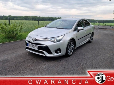 Toyota Avensis III Sedan Facelifting 2015 2.0 D-4D 143KM 2016