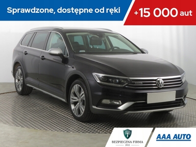 Volkswagen Passat B8 Variant 2.0 TDI BlueMotion SCR 150KM 2017