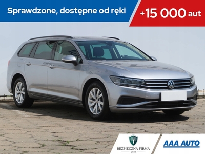 Volkswagen Passat B8 Variant 2.0 TDI BlueMotion SCR 150KM 2019