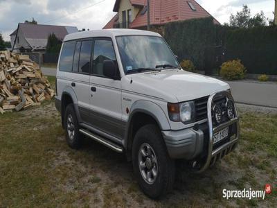 Mitsubishi Pajero 3.5 V6 4x4 klimatyzacja, hak, orurowany