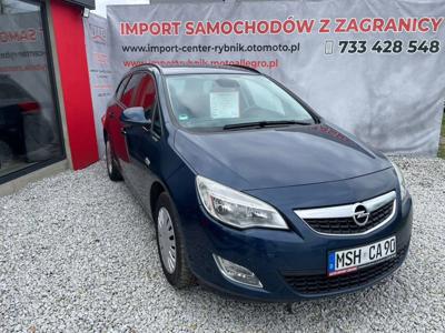 Opel Astra J Sports Tourer 1.7 CDTI ECOTEC 125KM 2012