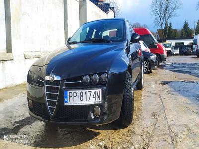 Sprzedam Alfa Romeo 159 ,150km samochód do poprawek lakierniczych i m